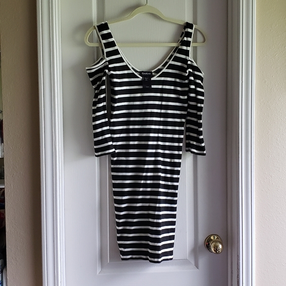 Bebe stripe mini dress cut out shoulder - Picture 1 of 2